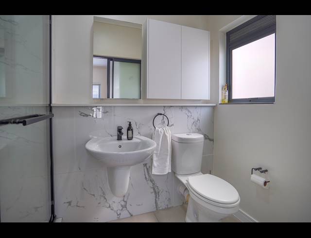 3 BEDROOM APARTMENT TO LET IN SANDOWN
